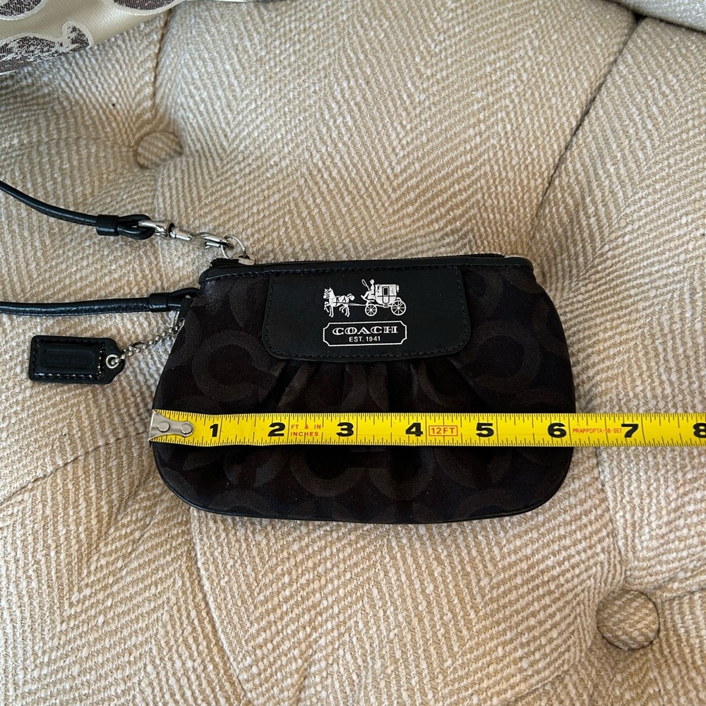 Coach Wristlet Wallet - Picture 4 of 5